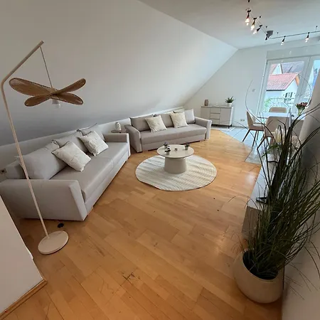 Fuer 6 Personen - Naehe Flughafen Fra Kelsterbach