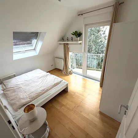 Fuer 6 Personen - Naehe Flughafen Fra *