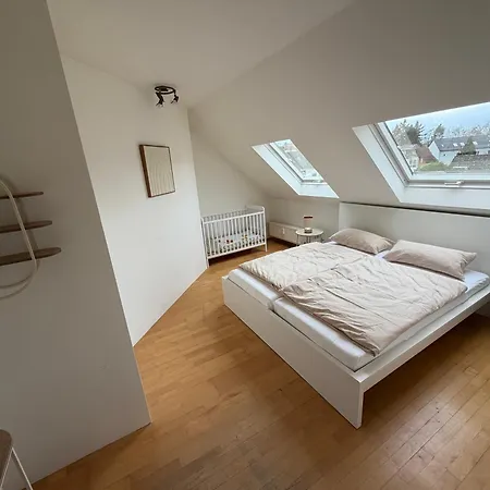 Fuer 6 Personen - Naehe Flughafen Fra Apartman